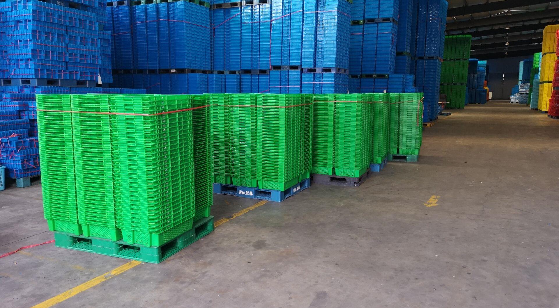 plastic crate to Qatar
